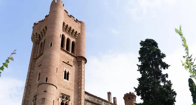 Visita guiada exterior a la Torre d'en Feu